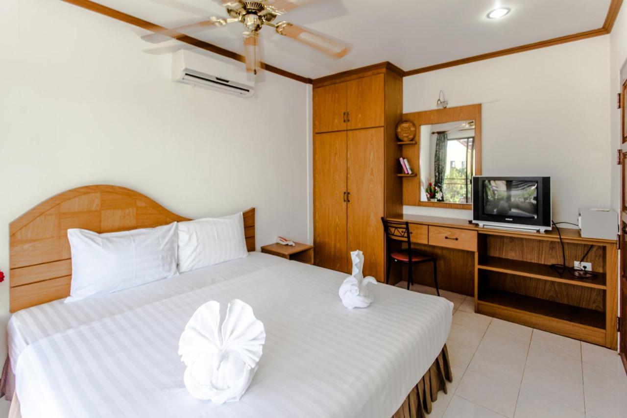 Hotel Andaman Sea Patong Exterior foto