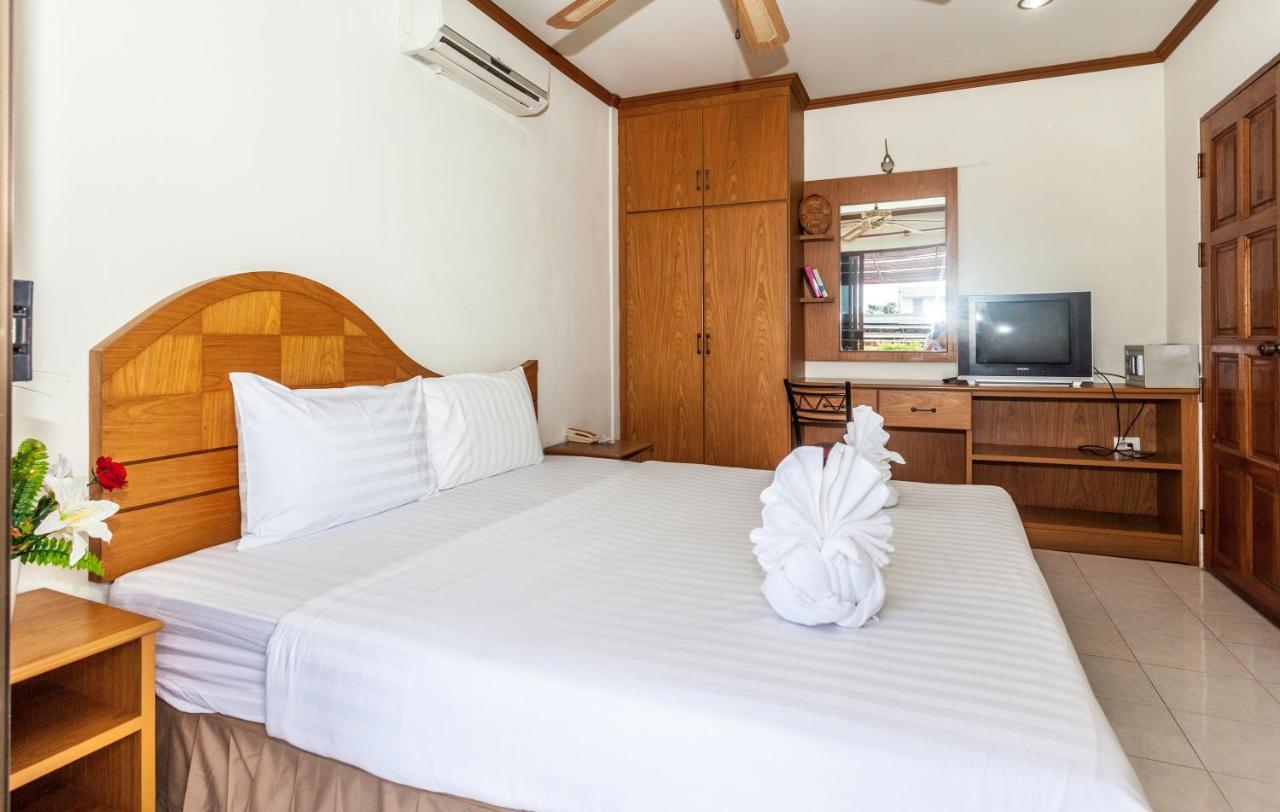 Hotel Andaman Sea Patong Exterior foto
